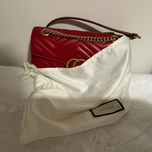 GUCCI MARMONT RED LEATHER SHOULDER/CROSSBODY BAG - Picture 3 of 16